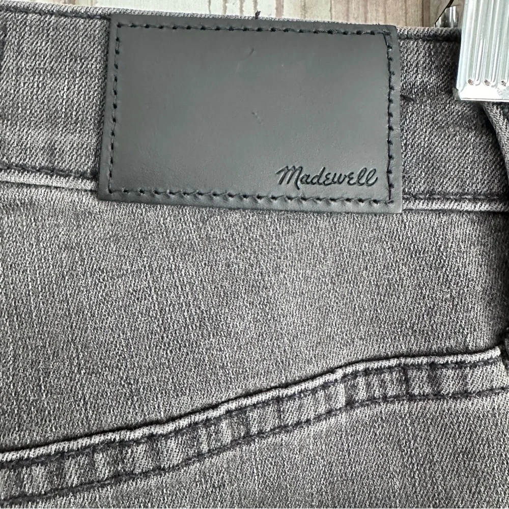 Madewell Curvy High-Rise Skinny Jeans | Dark Gray Faded Black | Size 24